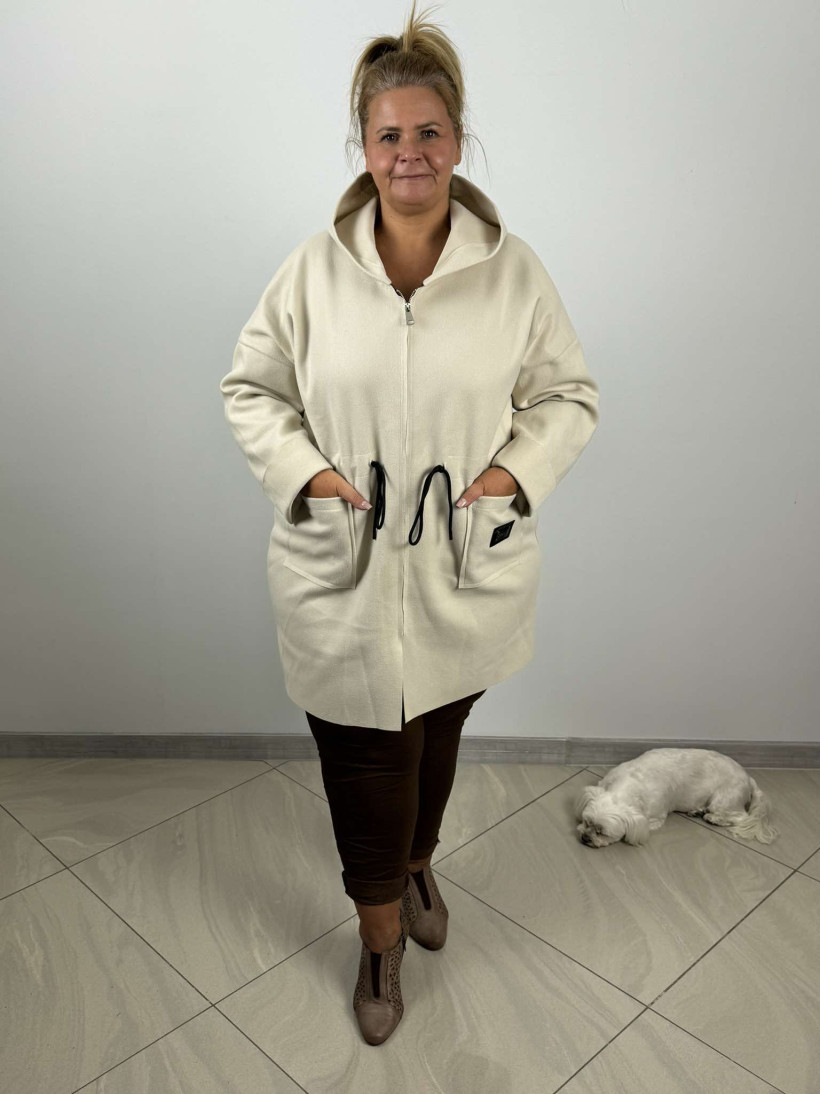 Płaszczyk bez podszewki z kapturem, wiązany w pasie z kieszeniami - Wł. - 6226 - beż