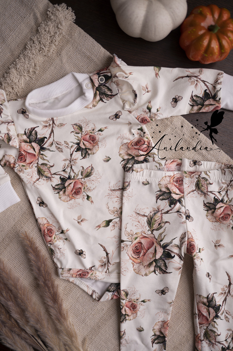 Body+ Leginsy Retro kwiaty od Le bebe