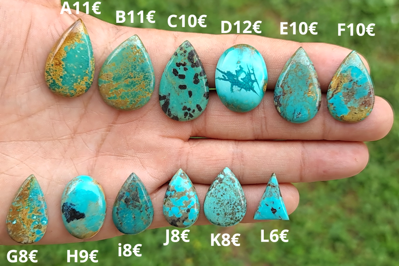 Cabochon turquoise