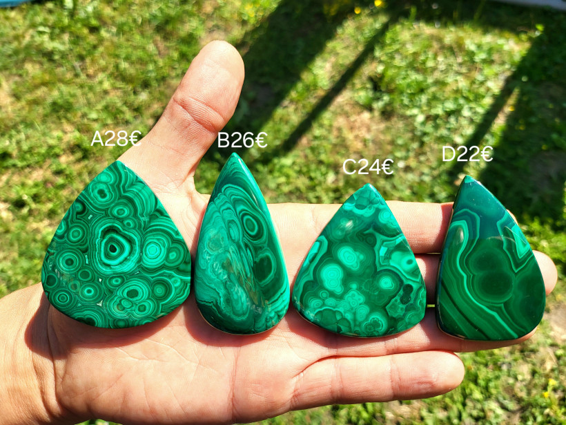 Cabochon Malachite