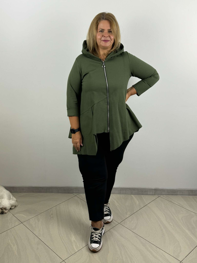 Bluza jednokolorowa na zamek asymetryczna - kaptur i kieszeń 158C 51794 - khaki PROMOCJA