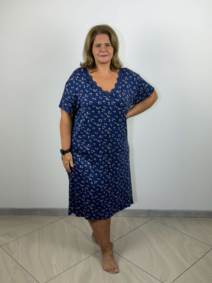 Koszula nocna 3XL granatow w kwiatki, w serek z koronką - 25544