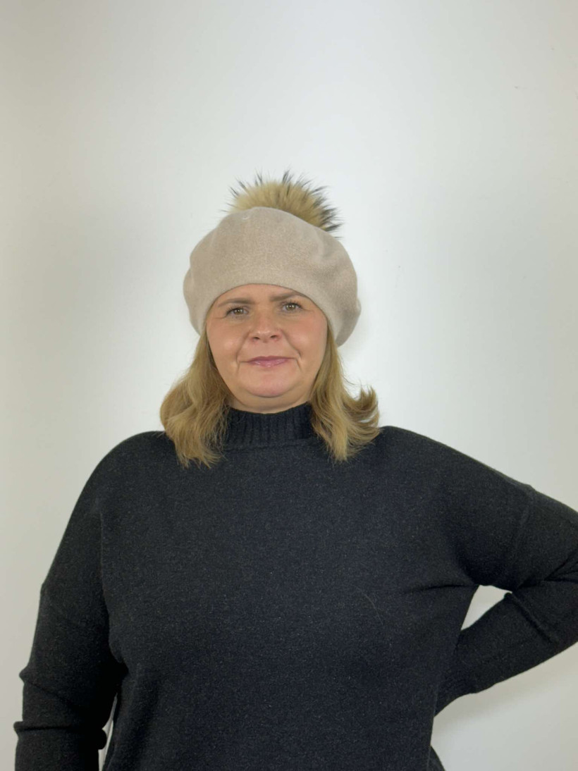 Beret z pomponem - 2401 - beż