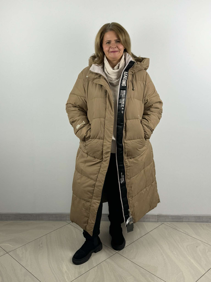 Płaszcz/Kurtka maxi pikowana z kapturem - rozm.3xl - bh - 2423 - fango/camel // promocja
