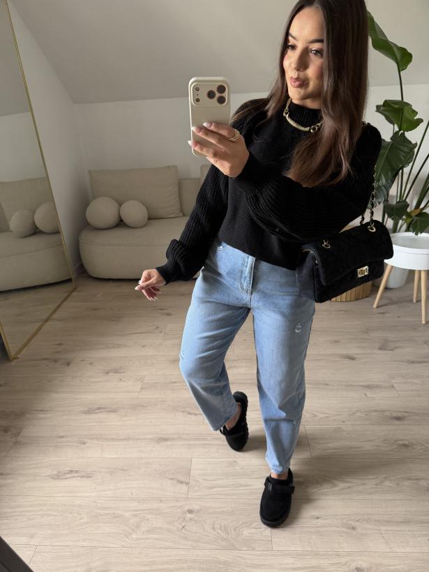 SWETER BETI