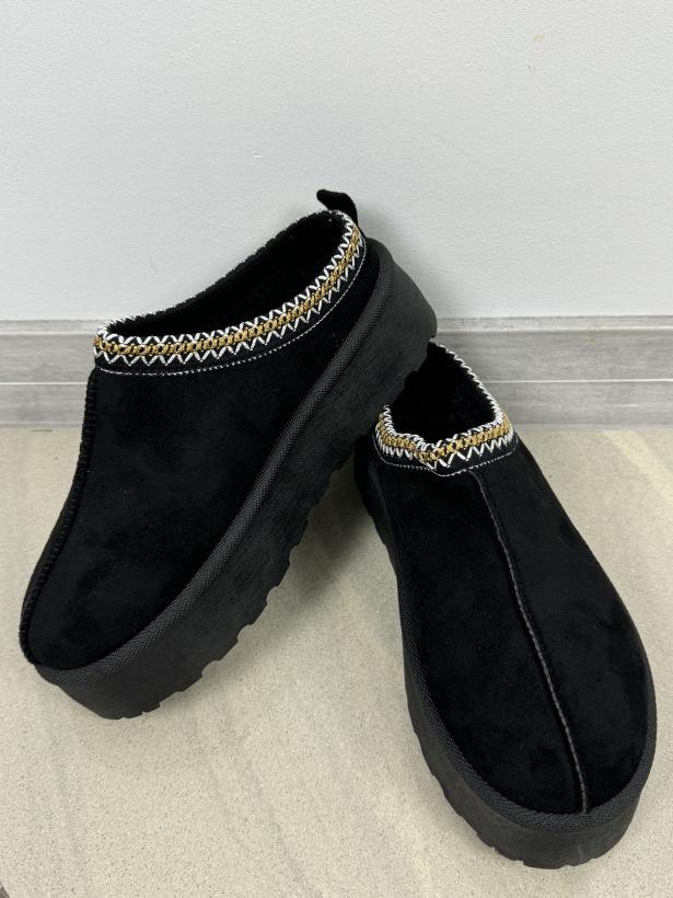 Klapki emu - rozm. 40 - 8800 - czarne