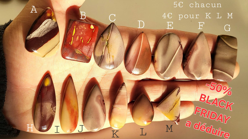 Cabochon Mokaite