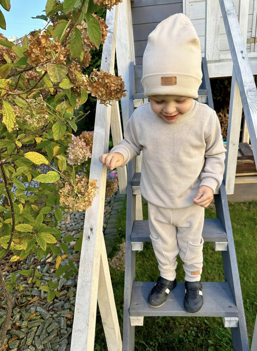 Sweterek gładki beż Zuzi