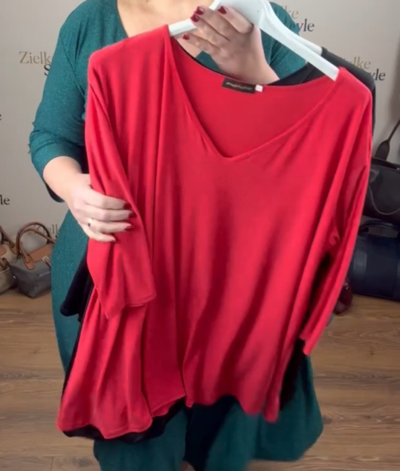 Bluzka/Tunika w serek brokatowa - mf - 8077 - czerwona