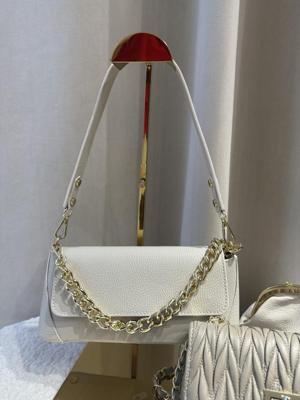 TOREBKA BEŻOWA ZŁOTY ŁAŃCUCH