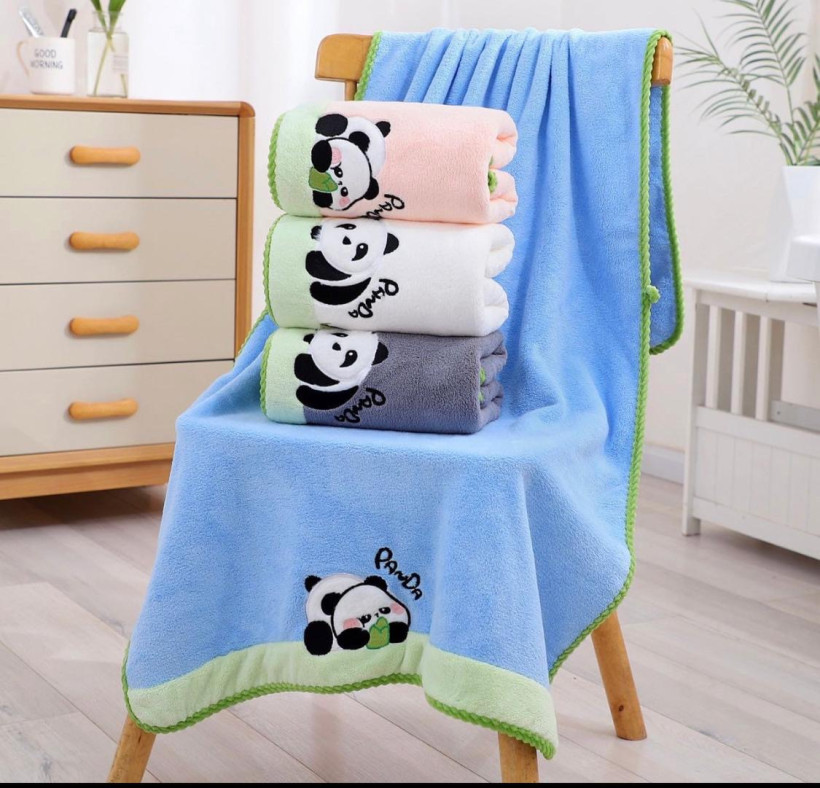 PANDA - uterák malý 50x100 cm - biely