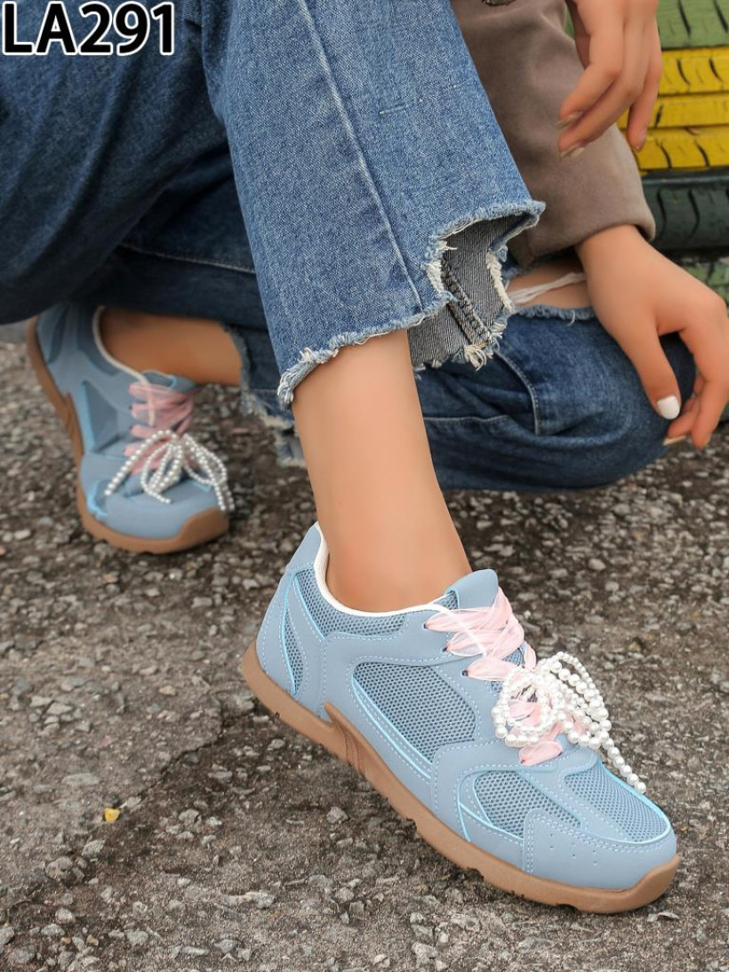 Sneakersy z koralikami/wstążka/sznurówka