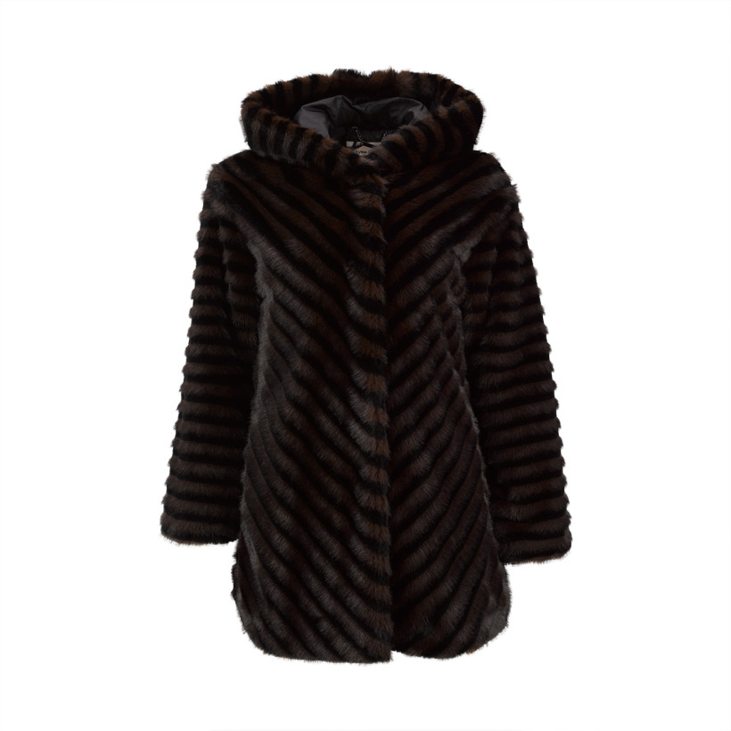 Blusão em pelo castanho e preto