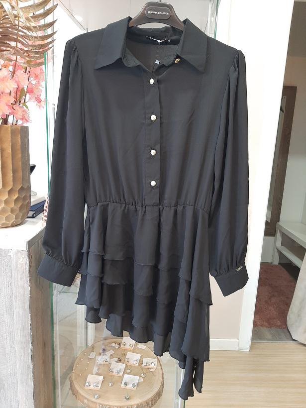 Camisola preto com folhos