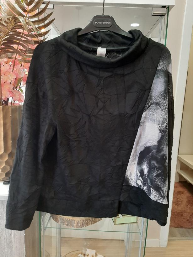 Camisola com detalhe na lateral