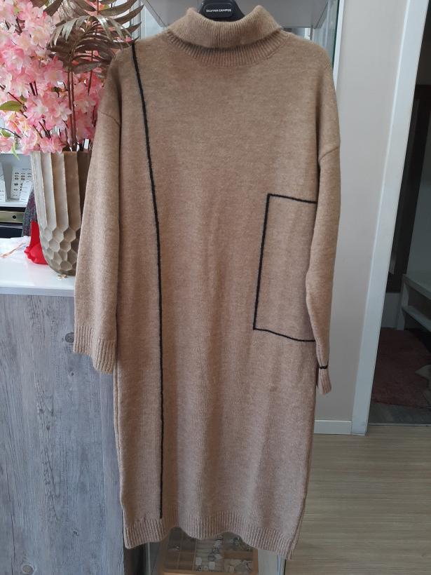 Vestido de malha castanho com detalhes a preto