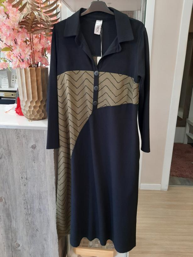 Vestido preto e verde musgo