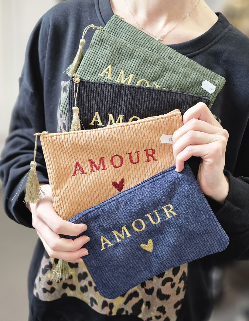 POCHETTE VELOURS 20X14 - MODELE AMOUR