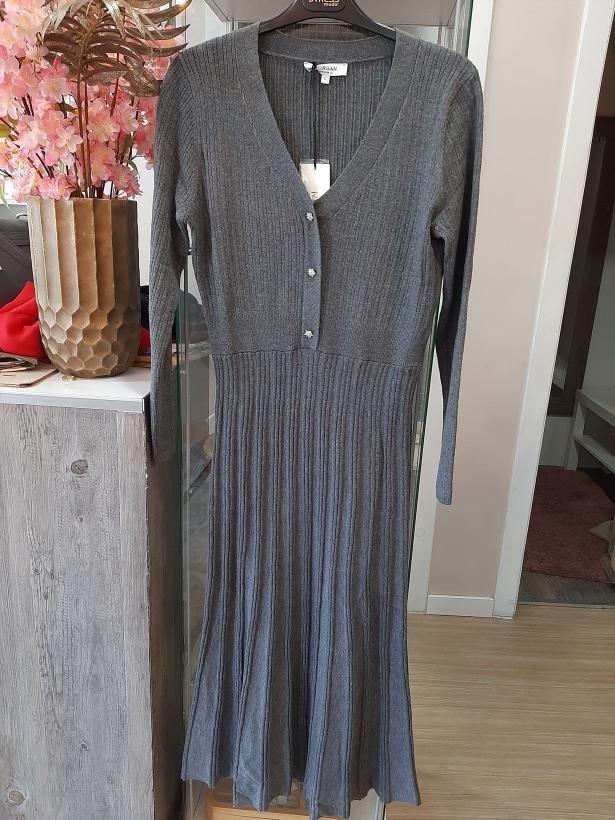 Vestido de malha cinzento