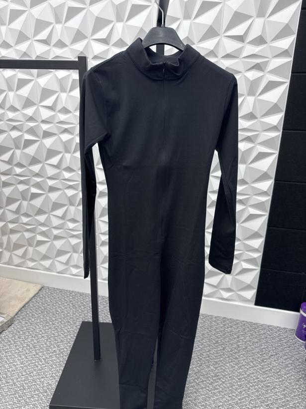 Kombinezon czarny wyszczuplający