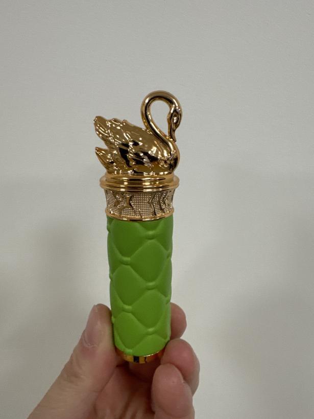 Meniaci rúž s karoténom - Labuť