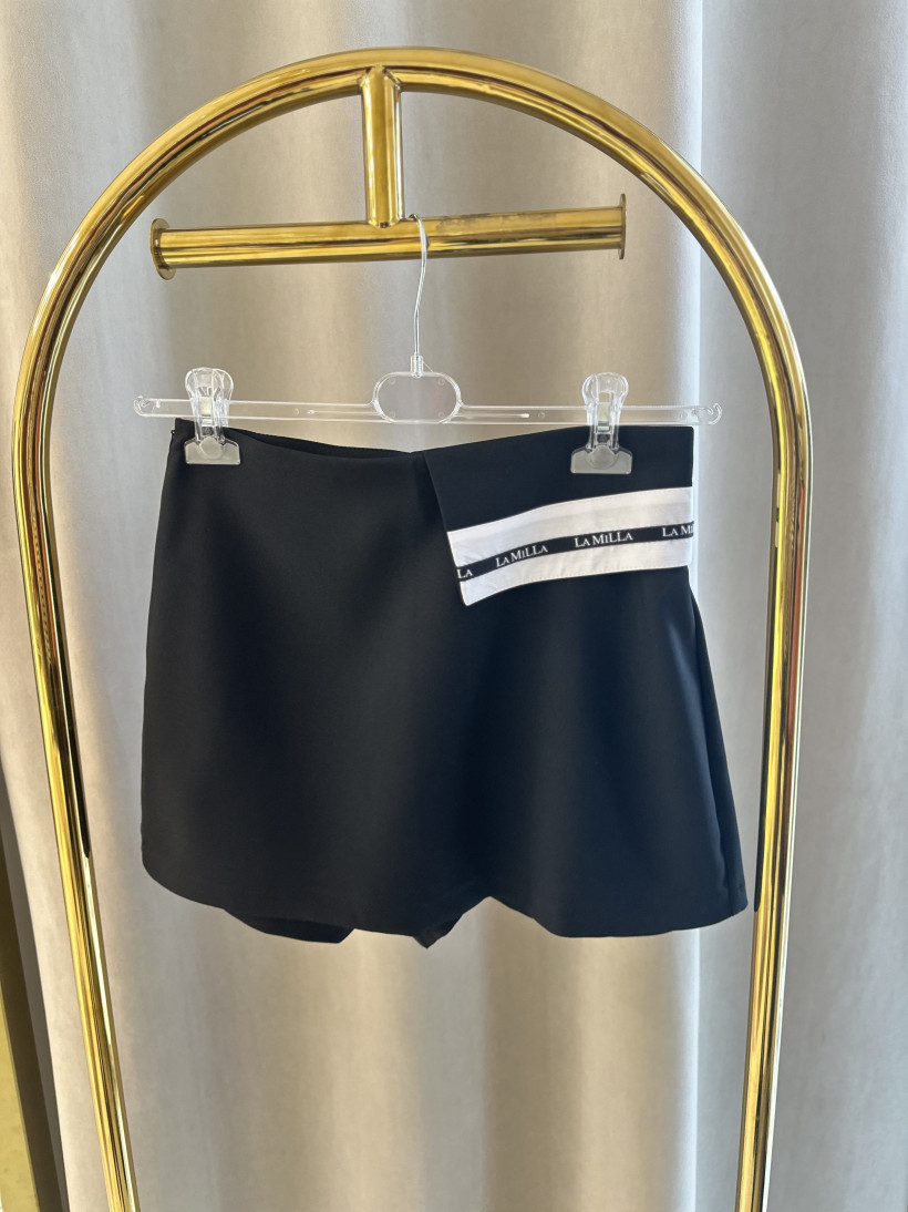 LA MILLA SPÓDNICO SPODENKI LOGO CZARNE