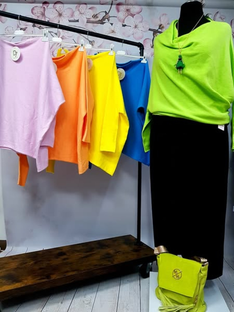 Kopnięty sweter D7 rozmiar small