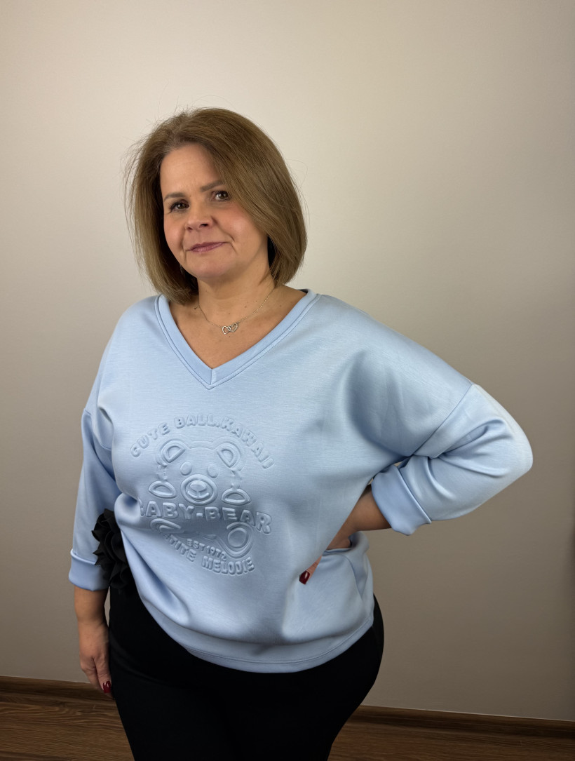 Bluza w serek, wytłaczany miś - masełko - 21523 - błękit