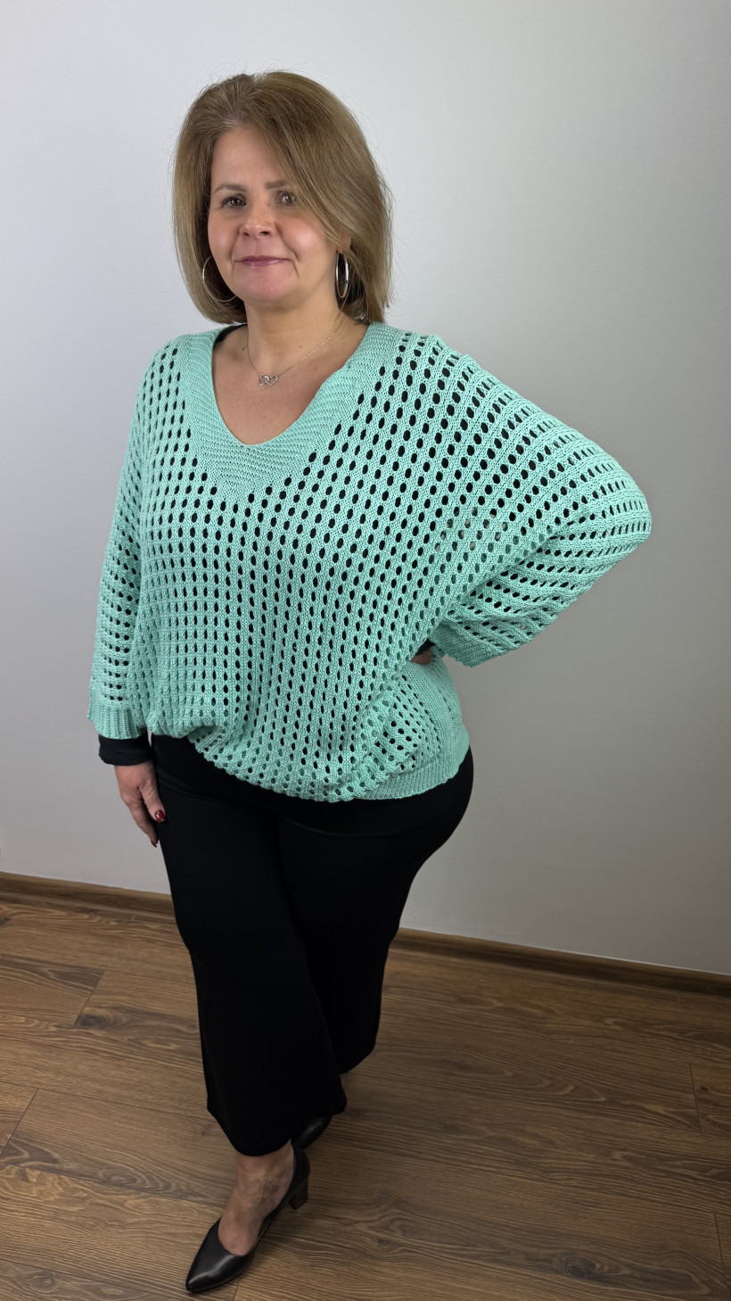 Sweter dziurkowany nietoperz, oversize w serek - wł. - 25001 - mięta