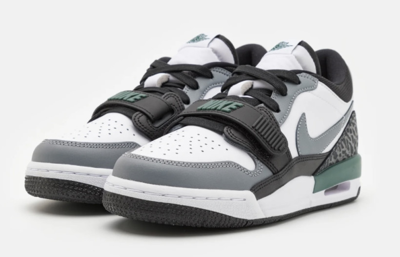 Buty Air Jordan Legacy  biało-szare 49,5