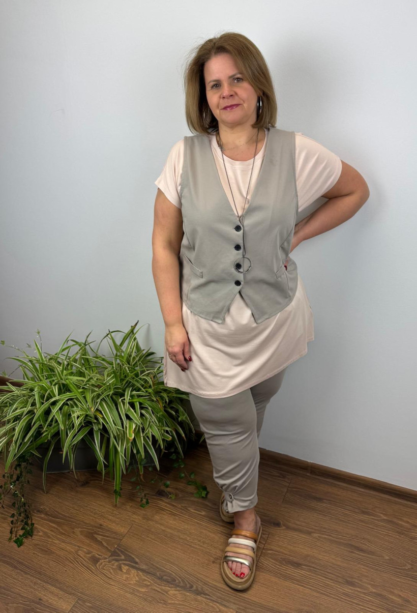 Komplet kamizelka na guziki + spodnie na gumie z patkami na dole nogawek - wł. - 7135 - fango