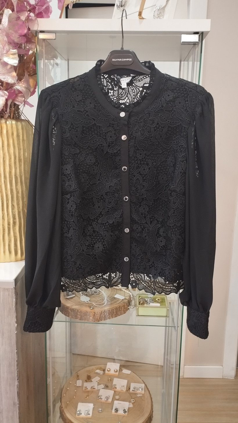 Camisa de renda do mangas em balão