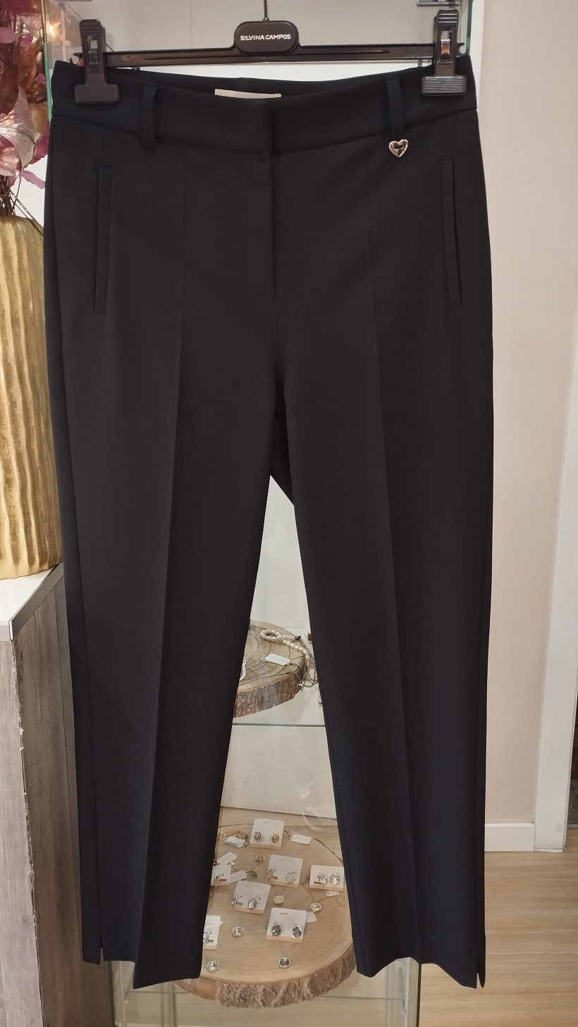 Calças pretas
