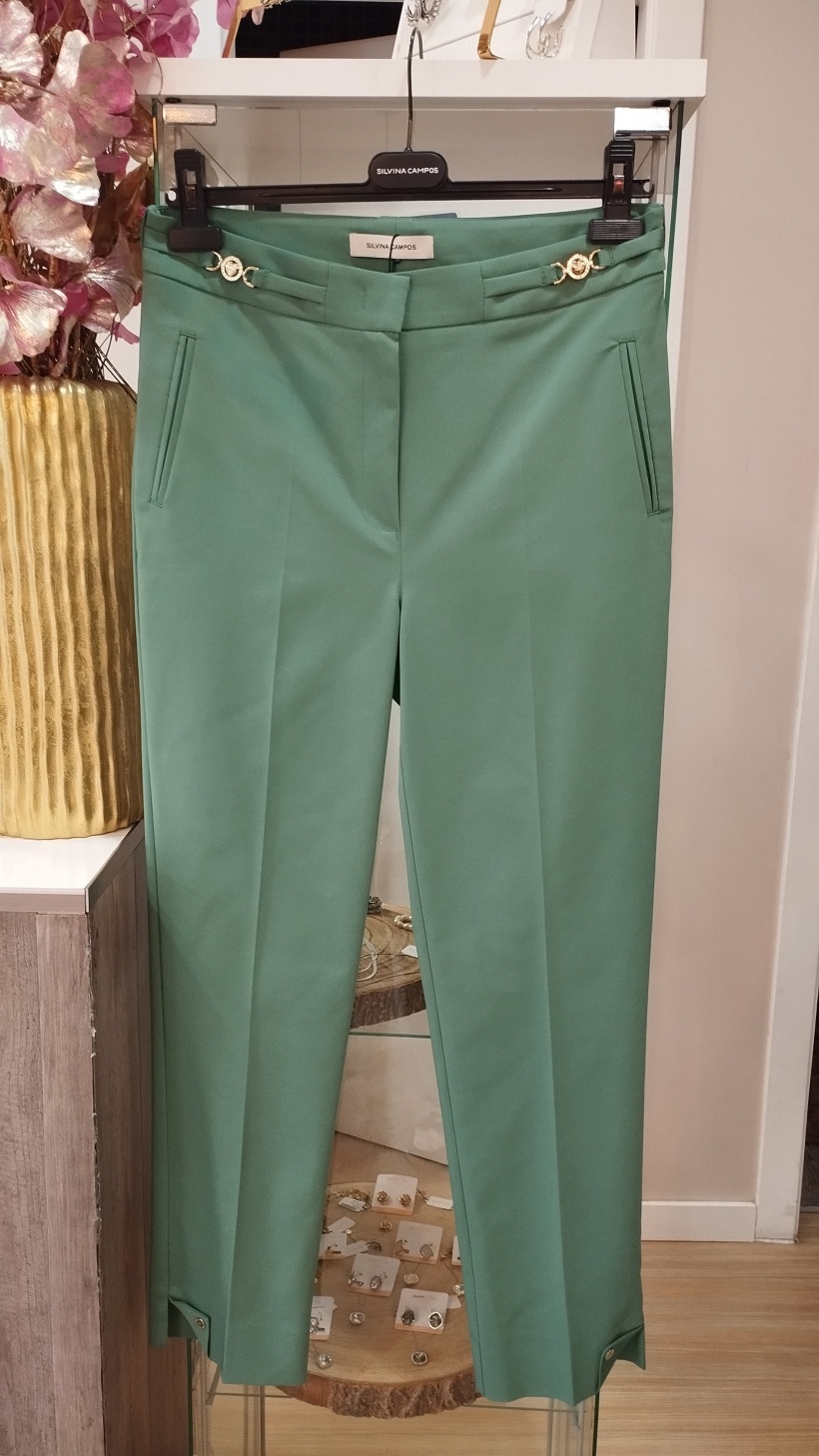 Calças verde salvia
