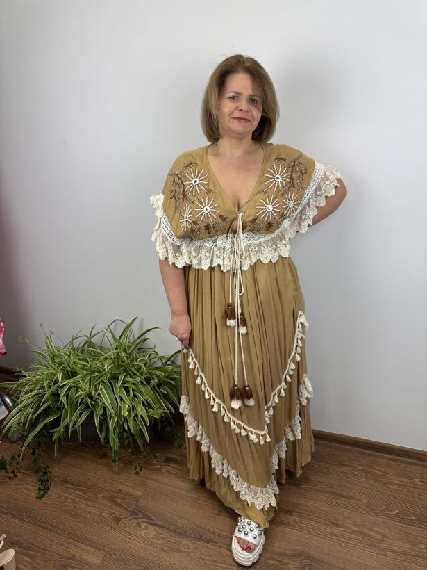 Sukienka maxi w serek lusterka w kwiatkach oversize GD - 6140 - camel