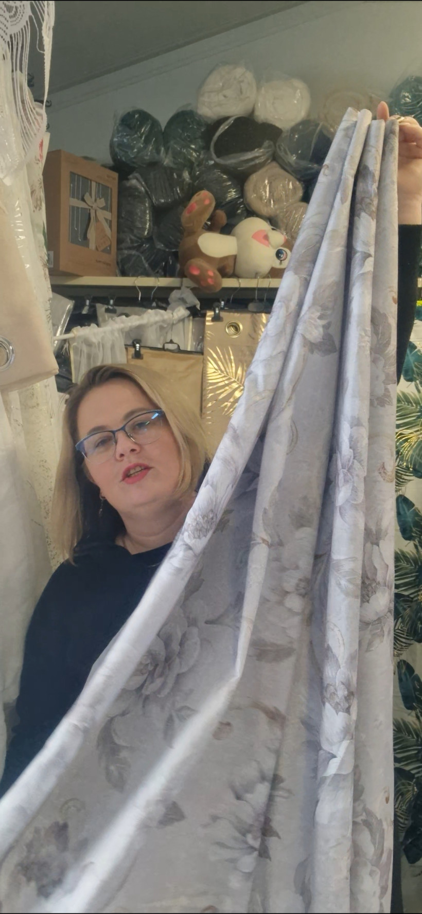 Zaslona szara w kwiaty 140x250cm