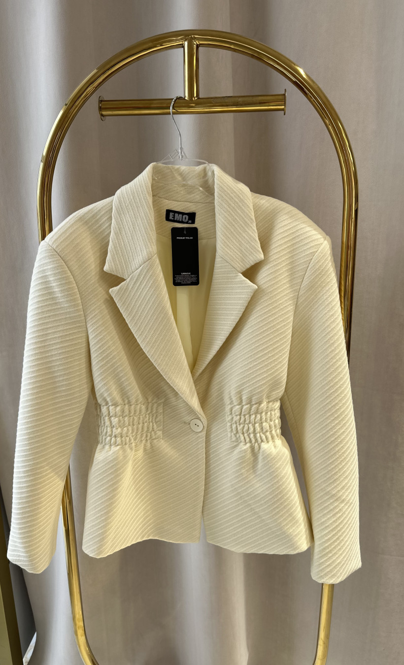 EM PŁASZCZO-ŻAKIET TALIOWANY BUDYŃ