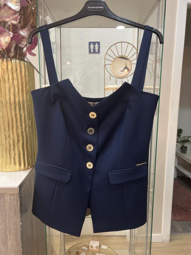Colete azul marinho com botões dourados