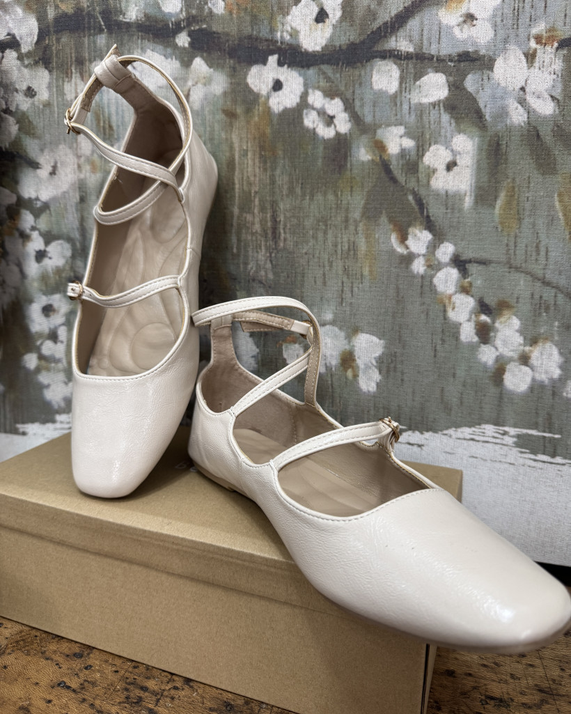 Ref 3996 Babies Beige 36 au 41