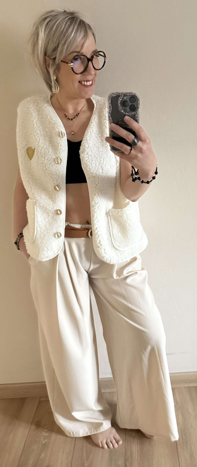 veste sans manche blanche