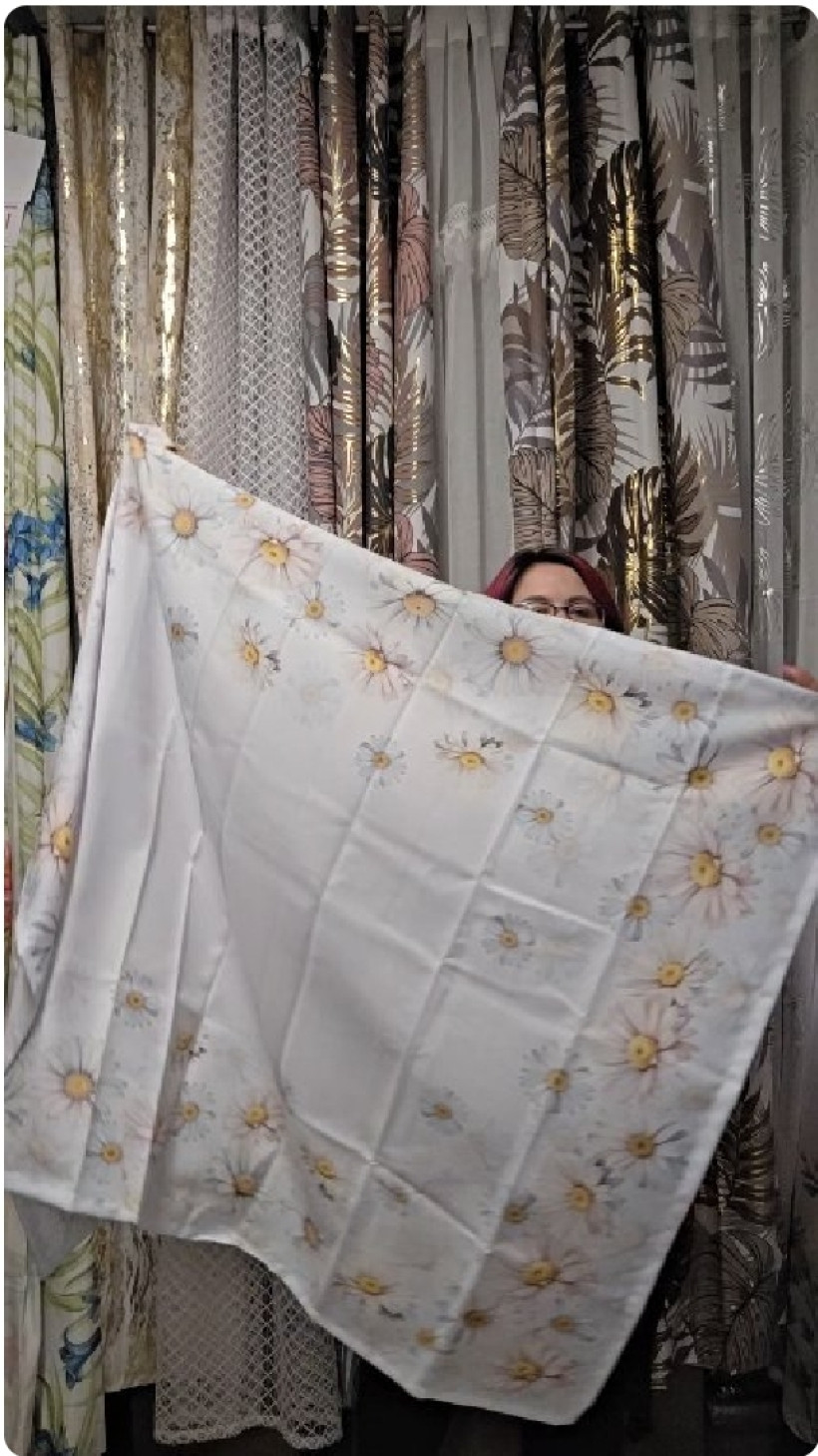 Obrus stokrotki 110x160cm