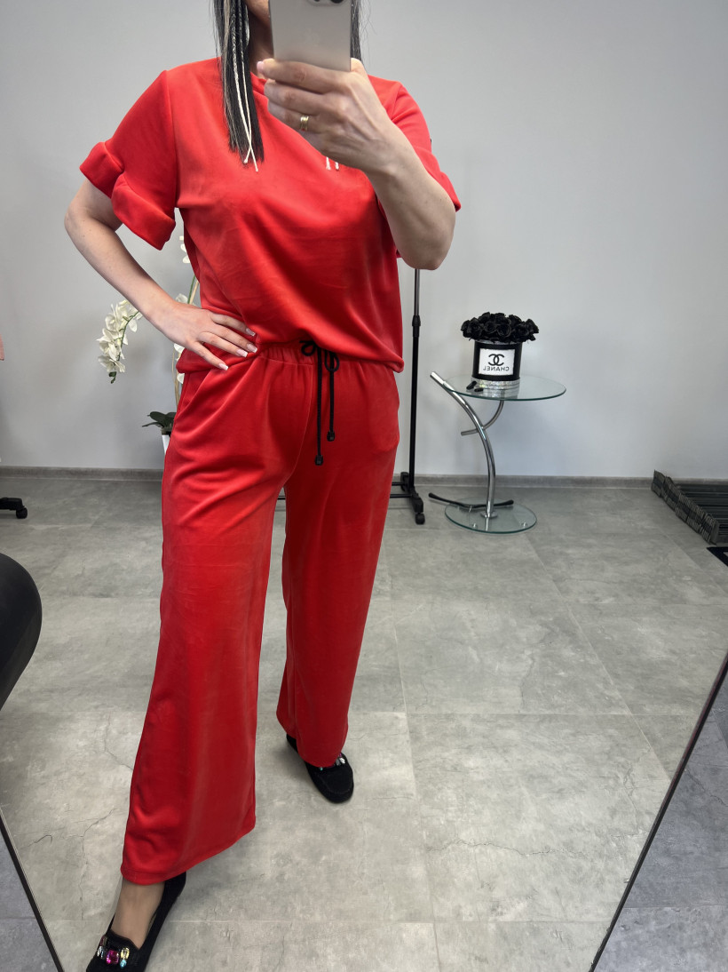 Dres 62 welurowy rękaw falbanka