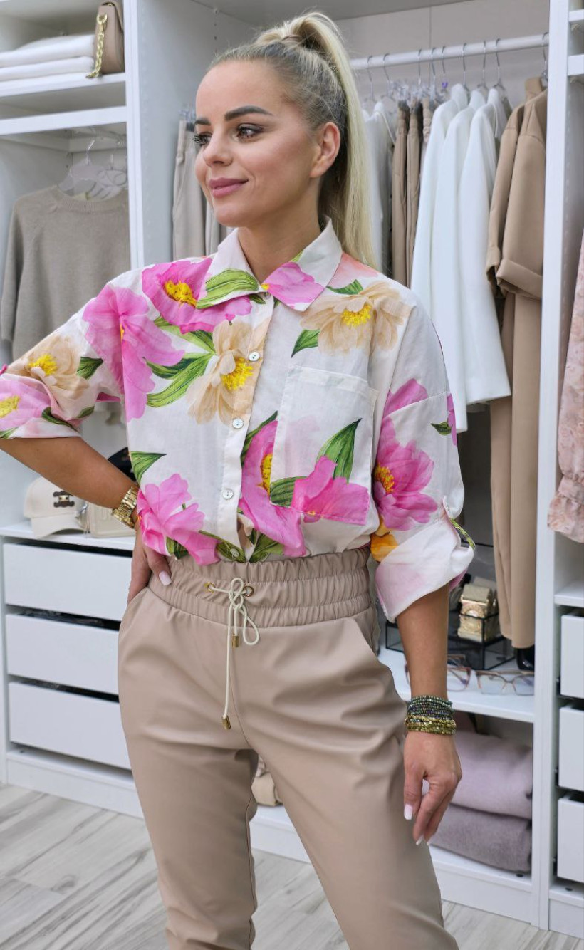 Koszula śmietankowa w kwiaty, z kieszonką.