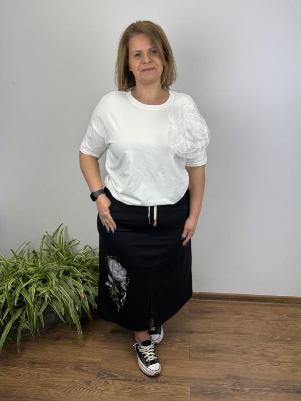 Spódnica na gumie ze sznurkiem, kwiat na boku - wł. - 40098 - czarna