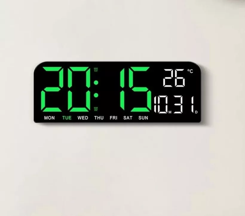 zegar z budzikiem i temperaturą