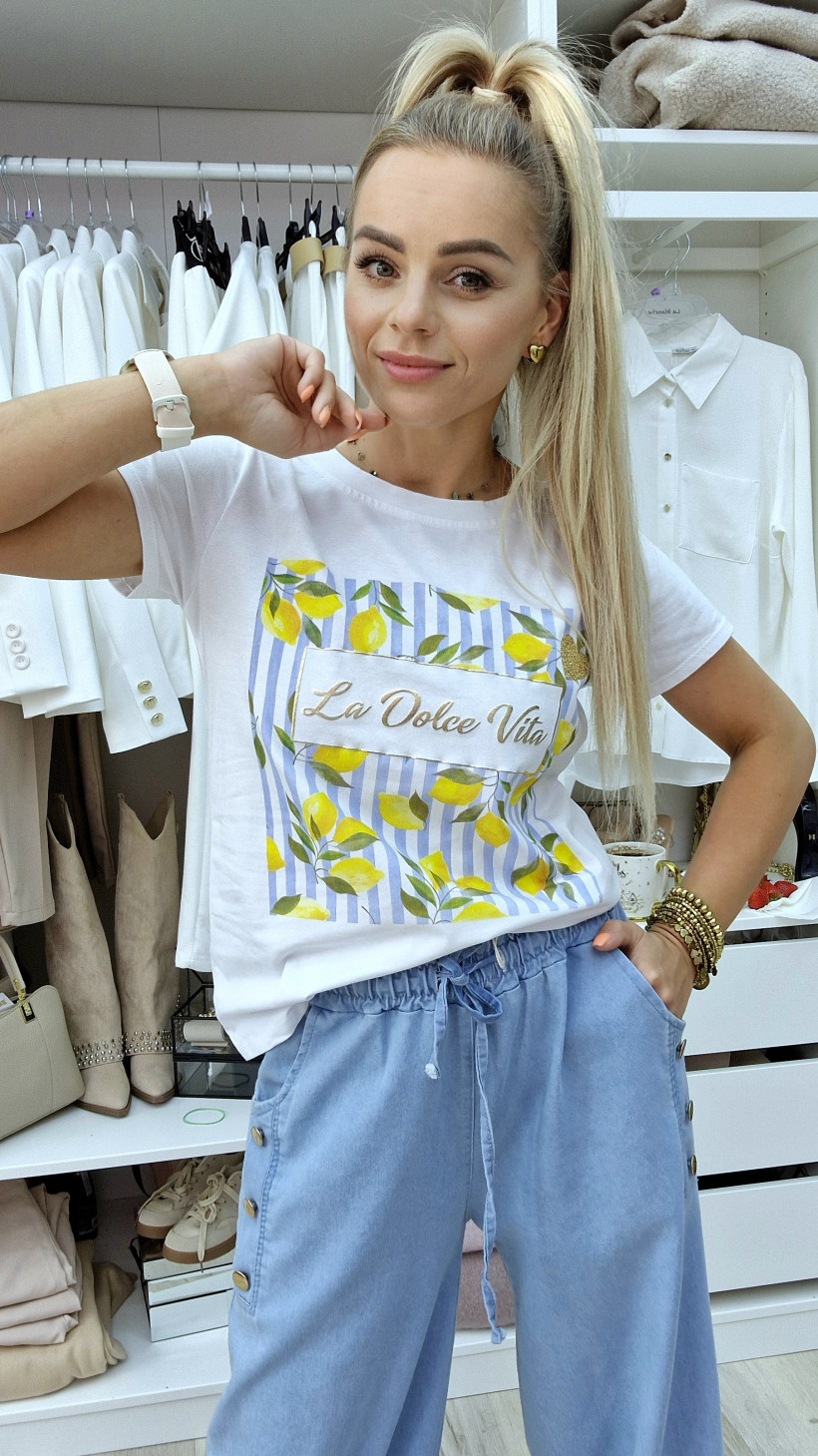 T-SHIRT BIAŁY Z PRZODY PASKI BŁĘKITNE I CYTRYNKI