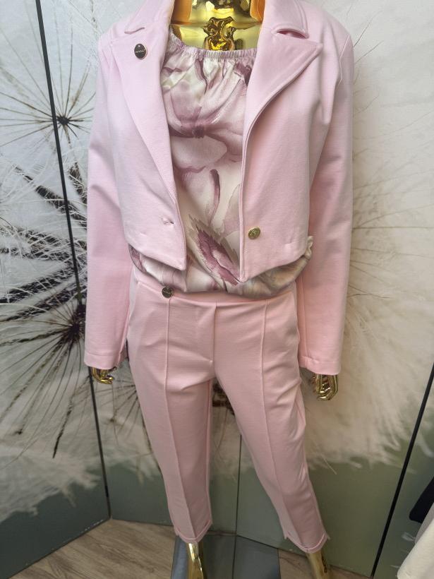 Garnitur wiosenny Minouu