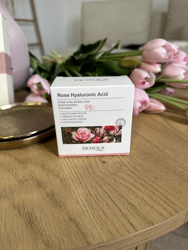 Płatki pod oczy z różą