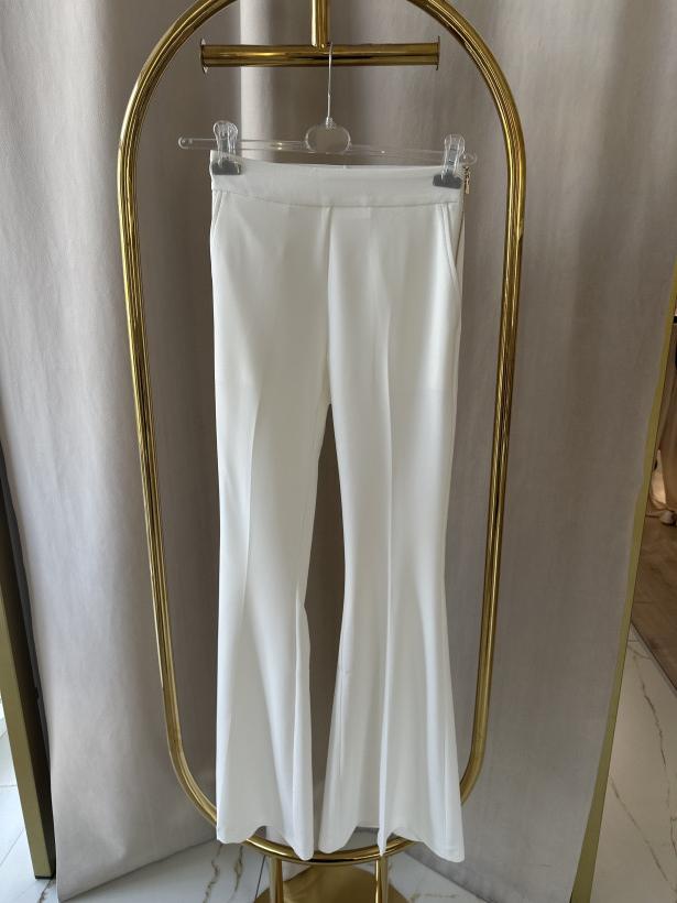 LM DZWONY ŚMIETANA ZŁOTY ZAMEK