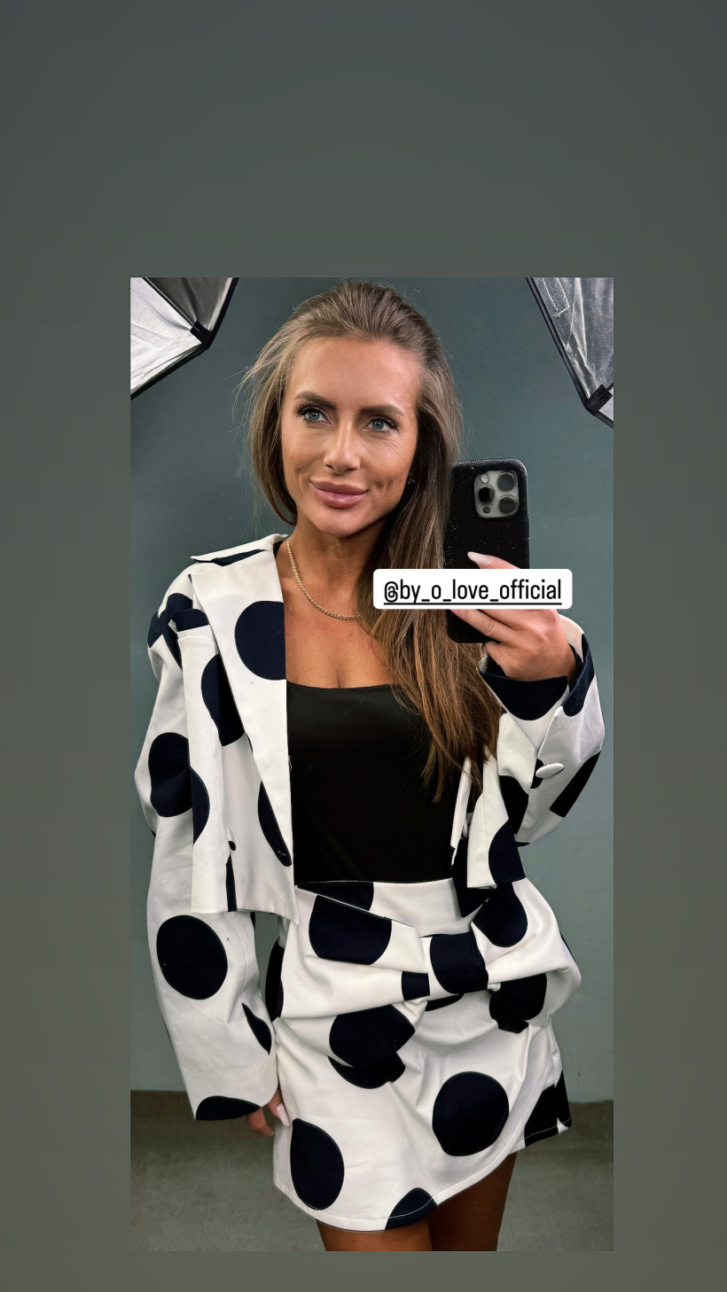 Komplet Bow kokarda biały w granatowe grochy Spódniczko Spodenki i Marynarka